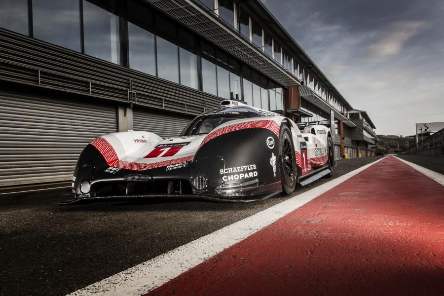  Porsche 919 Hybrid Evo 2018 года  (фото 14 из 17)